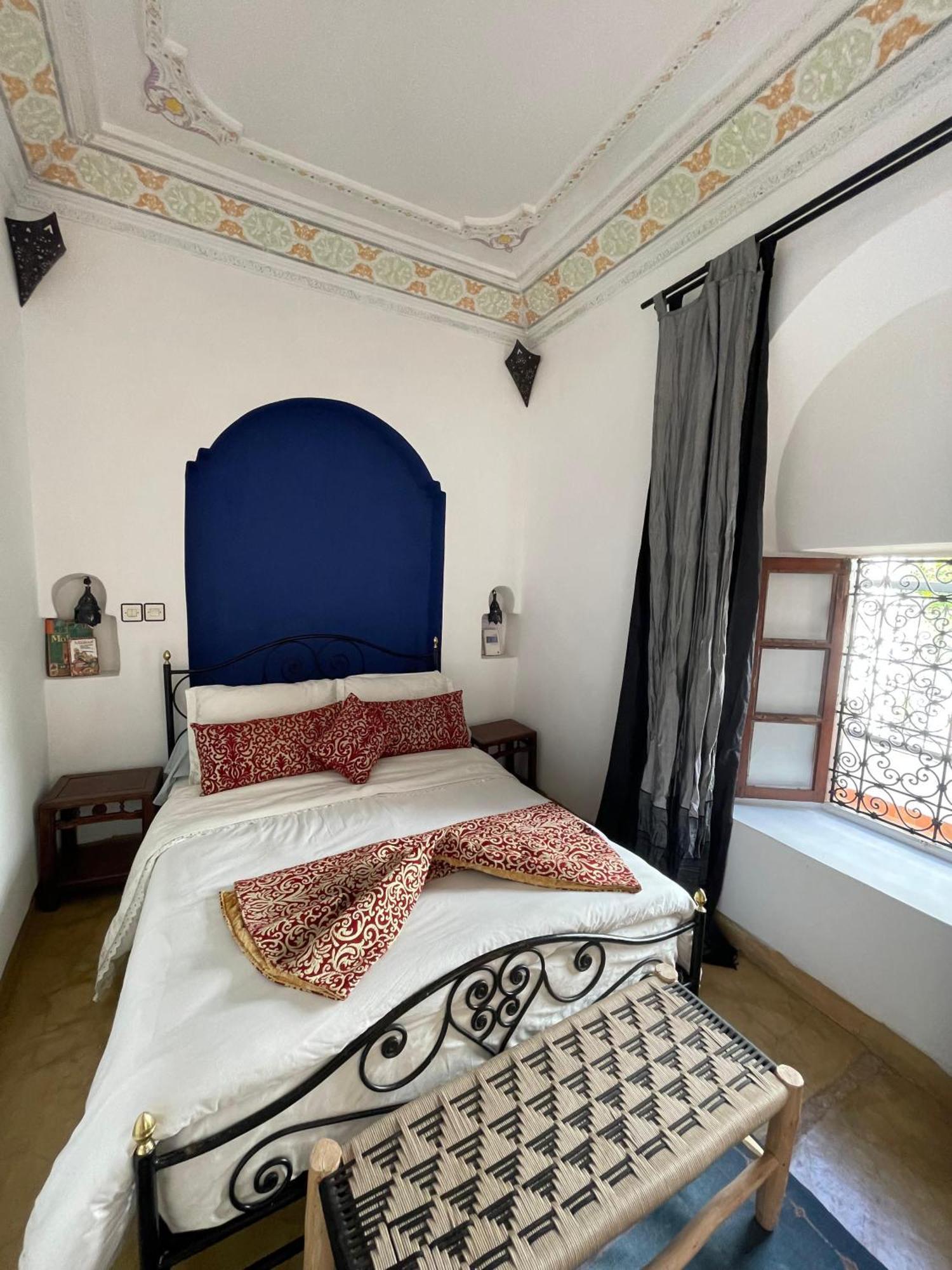 Riad Le Dromadaire Bleu By Weekome Marrakesh Exterior photo